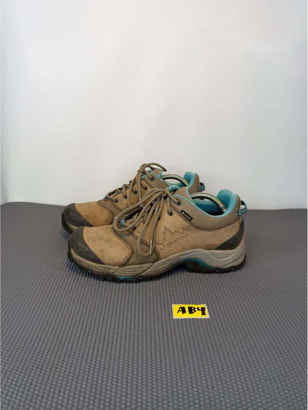 La Sportiva FC Eco 2.0 GTX Women's Hiking Shoes Tan Blue 9 EU 40.5